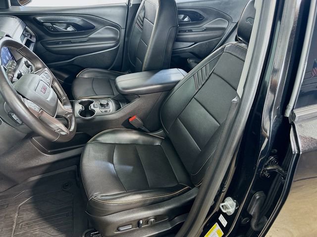 Used 2022 GMC Terrain AT4 w/ Infotainment Package II image 17