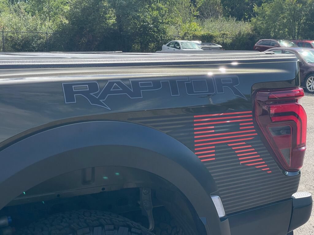 Certified 2025 Ford F150 Raptor w/ Equipment Group 803A Raptor R AWD/4WD image 39