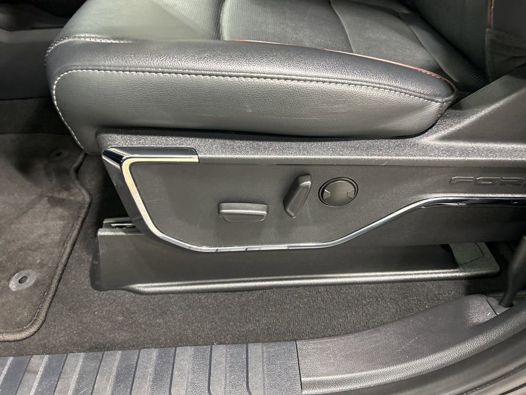 Certified 2024 Ford F250 Lariat w/ Lariat Ultimate Package image 13