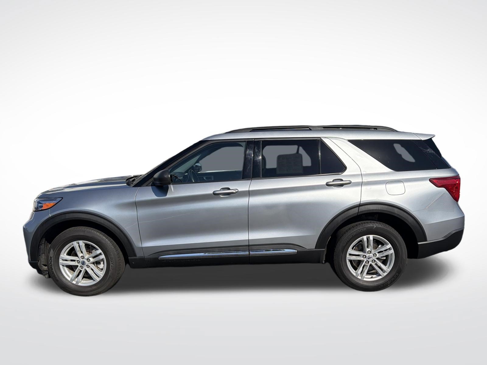 Certified 2024 Ford Explorer XLT w/ Equipment Group 202A AWD/4WD image 15