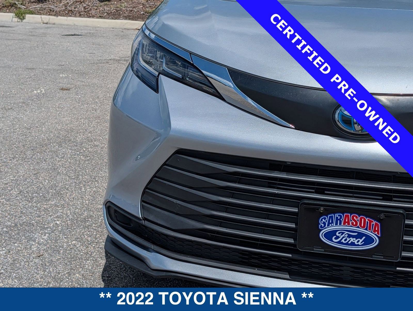 Used 2022 Toyota Sienna LE image 10