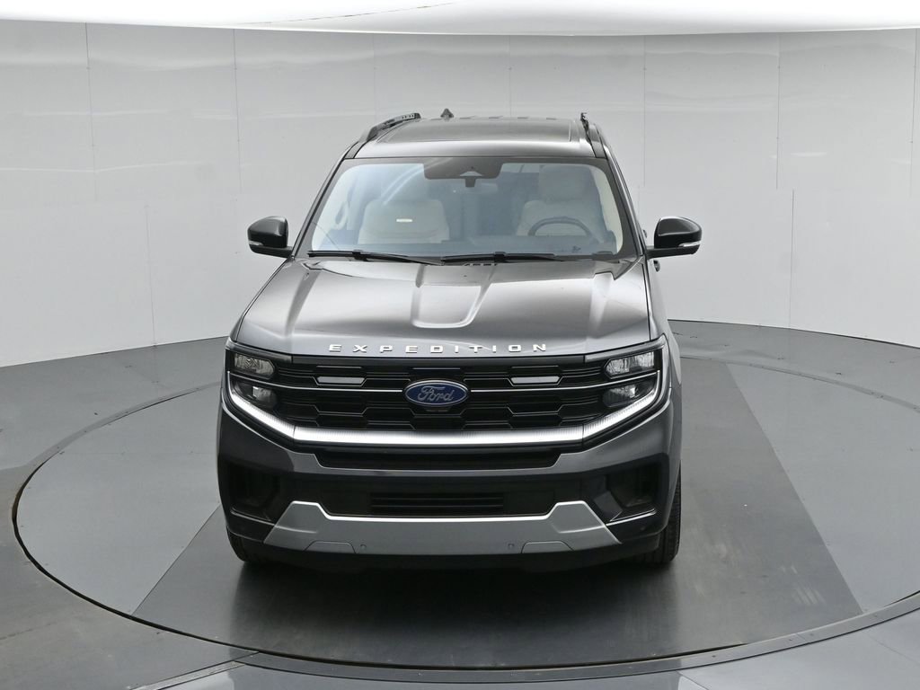 Certified 2025 Ford Expedition Platinum w/ Driver's Package AWD/4WD image 44