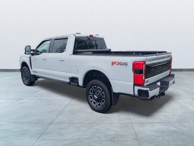 Certified 2025 Ford F350 Platinum AWD/4WD image 5