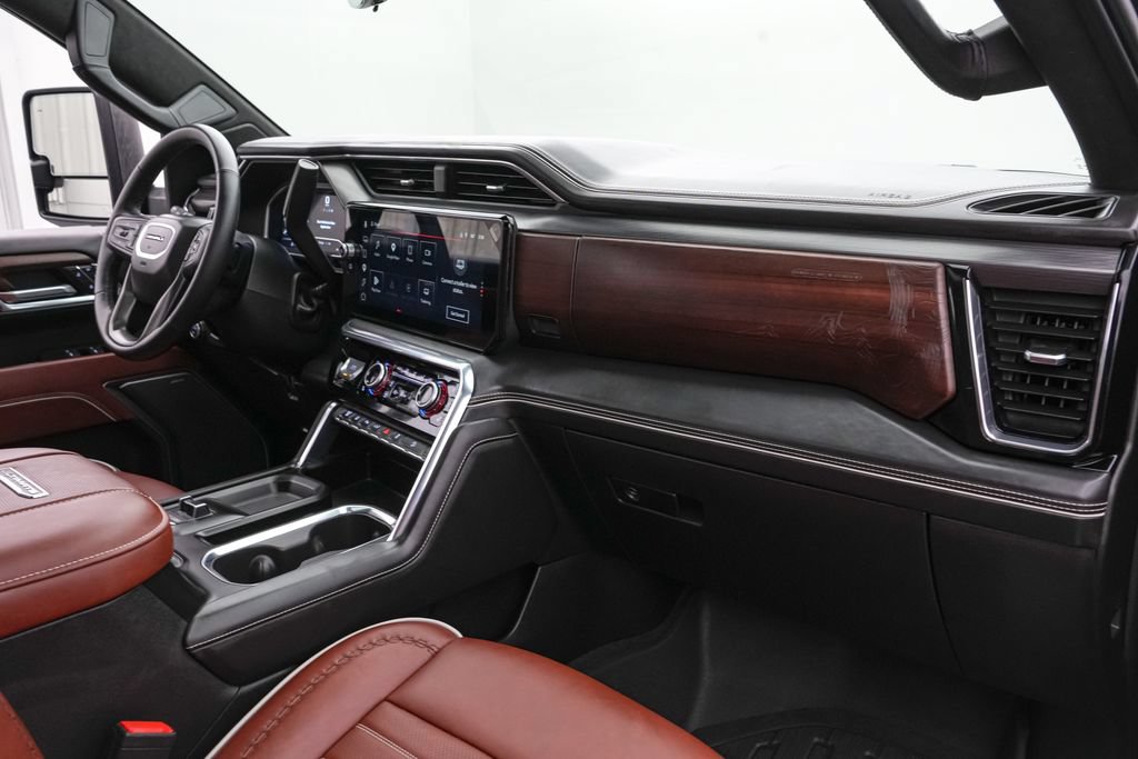 Used 2025 GMC Sierra 2500 Denali Ultimate w/ Max Trailering Package AWD/4WD image 25