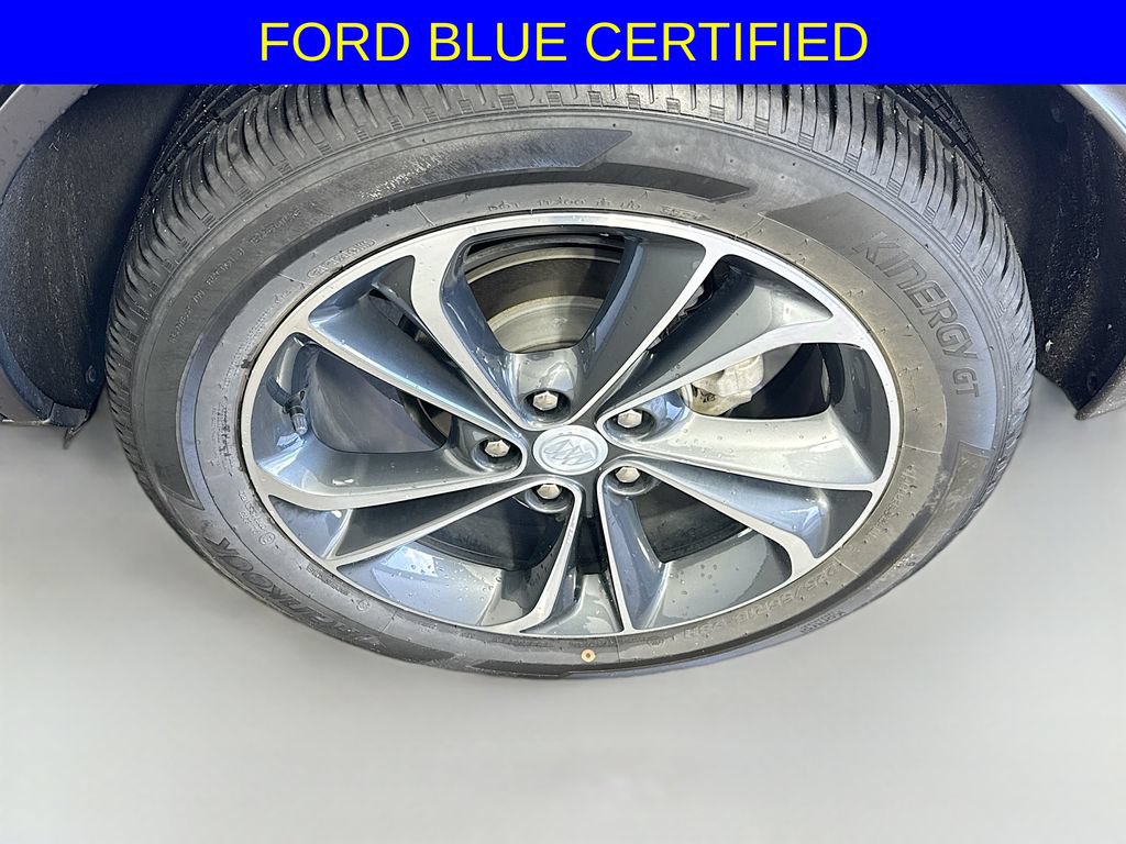 Used 2022 Buick Encore GX Essence FWD image 32