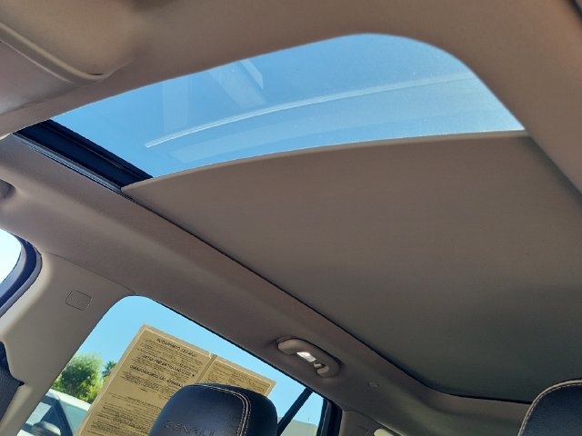 Used 2018 GMC Terrain Denali w/ LPO, 'HIT The Road' Package FWD image 20