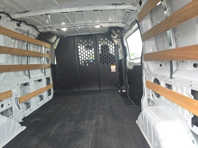 Certified 2025 Ford Transit 250 Low Roof w/ Exterior Upgrade Package RWD image 5