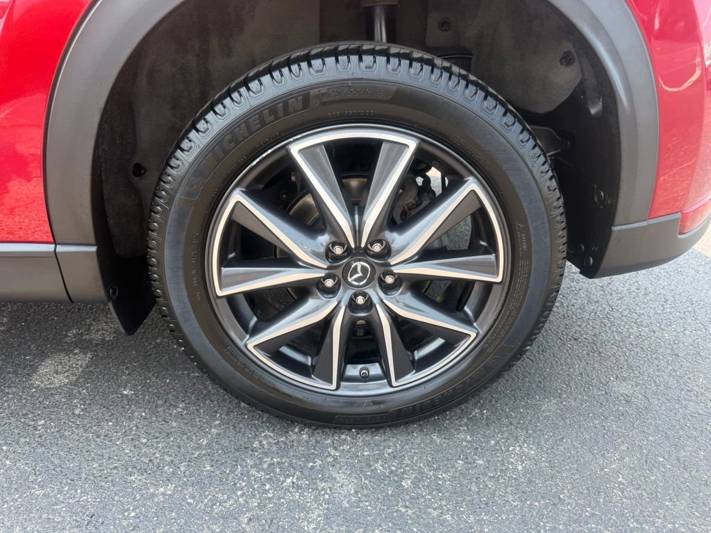 Used 2018 MAZDA CX-5 Touring w/ Preferred Equipment Package FWD image 41