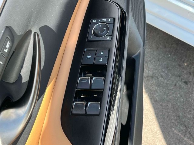 Used 2024 Lexus ES 350 w/ Premium Package FWD image 25