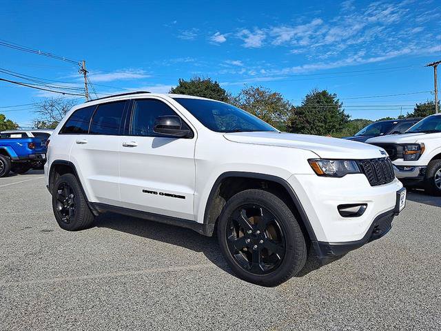 Used 2019 Jeep Grand Cherokee Laredo AWD/4WD image 30
