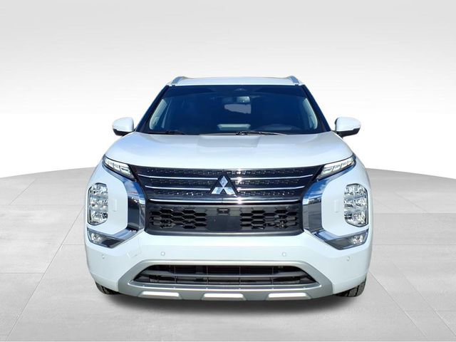 Used 2023 Mitsubishi Outlander SEL image 10
