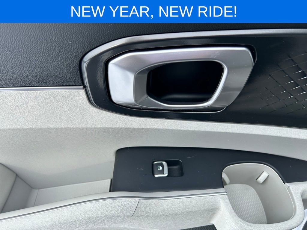 Used 2021 Kia Sorento S w/ Panoramic Sunroof Package image 17