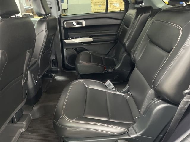 Certified 2022 Ford Explorer XLT w/ Equipment Group 202A image 43