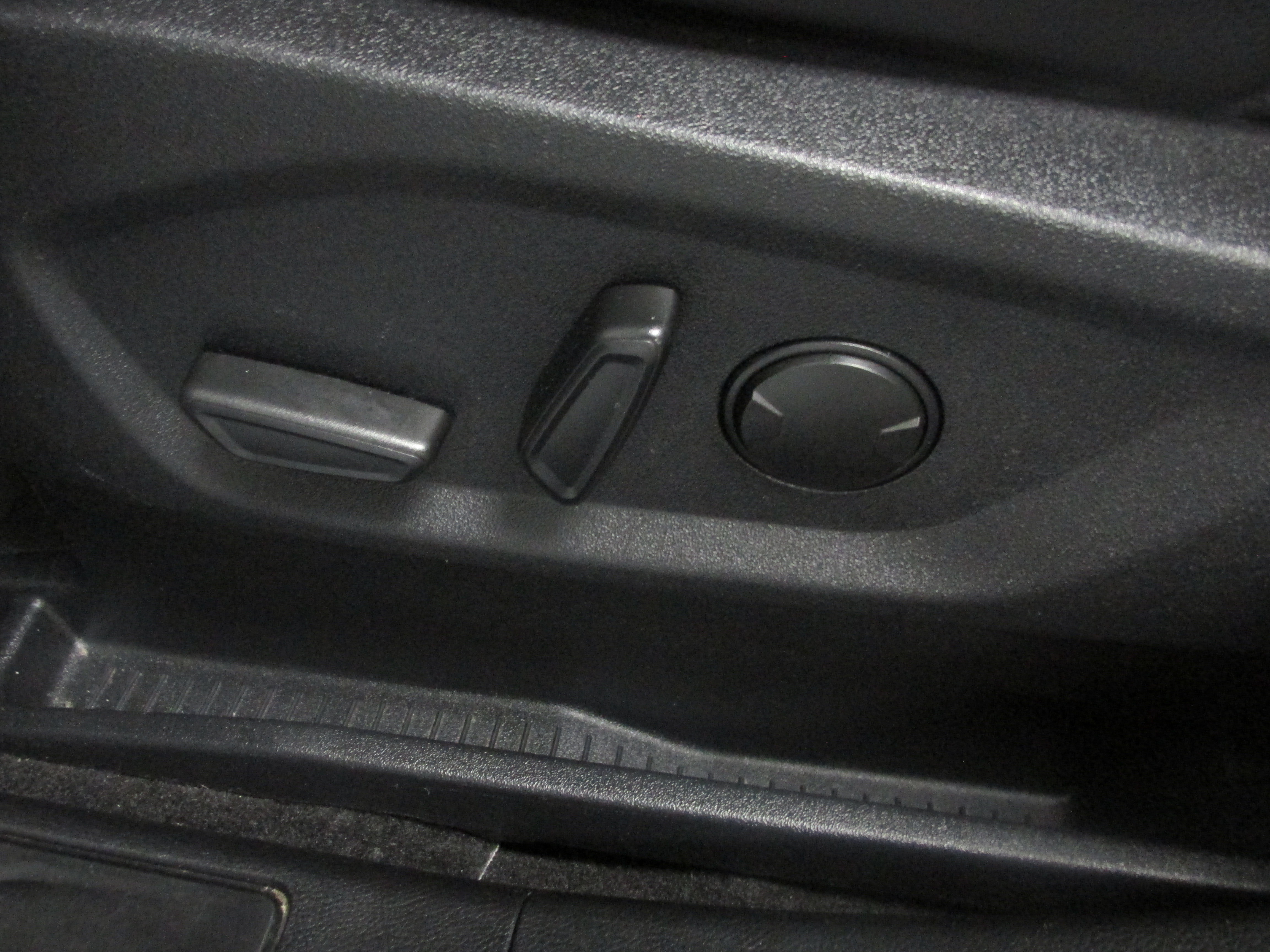Certified 2024 Ford Edge SEL AWD/4WD image 29