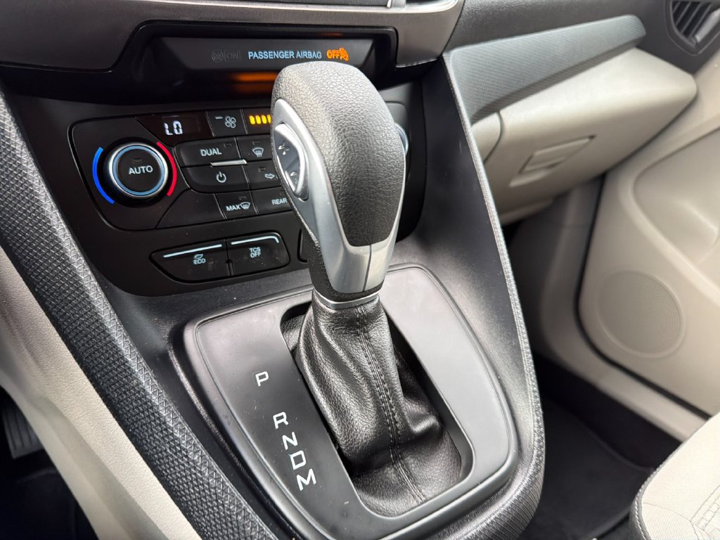 Certified 2023 Ford Transit Connect XLT FWD image 21