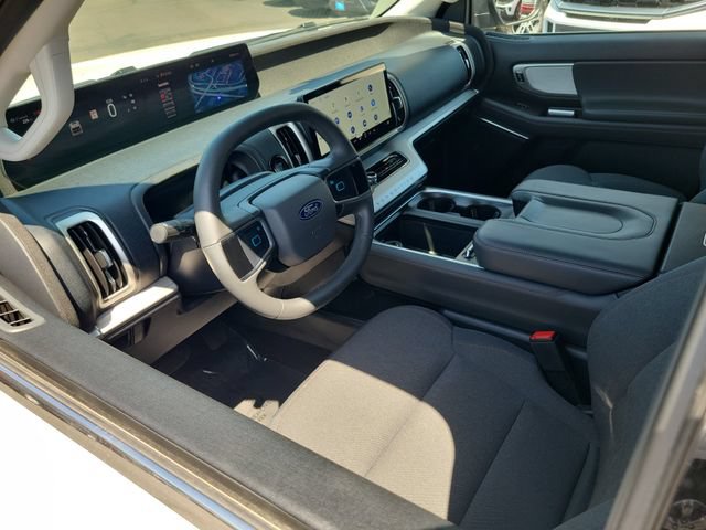 Certified 2025 Ford Expedition Max Active RWD image 3