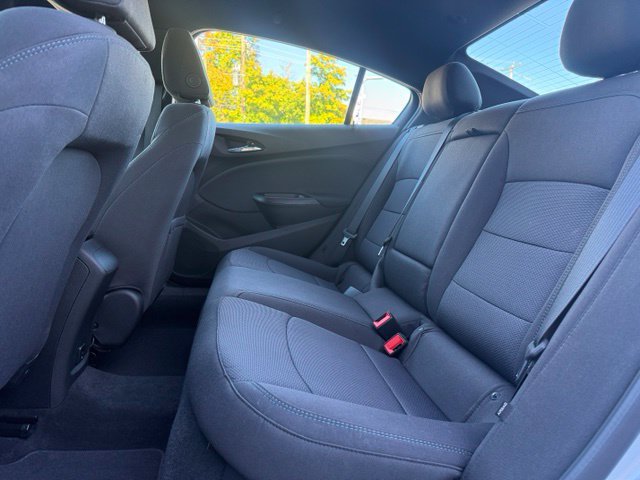 Used 2018 Chevrolet Cruze LT w/ Convenience Package FWD image 27