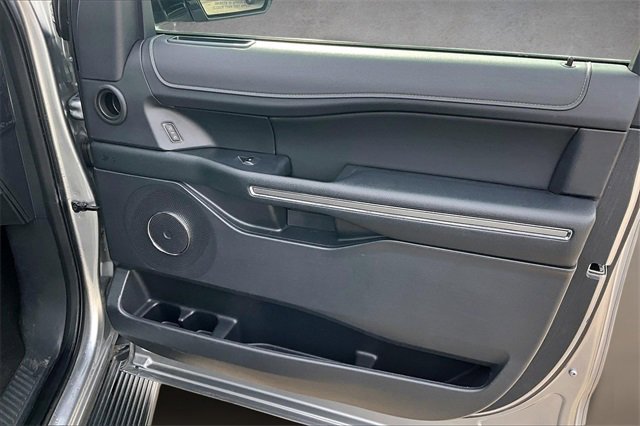 Certified 2024 Ford Expedition XLT image 16
