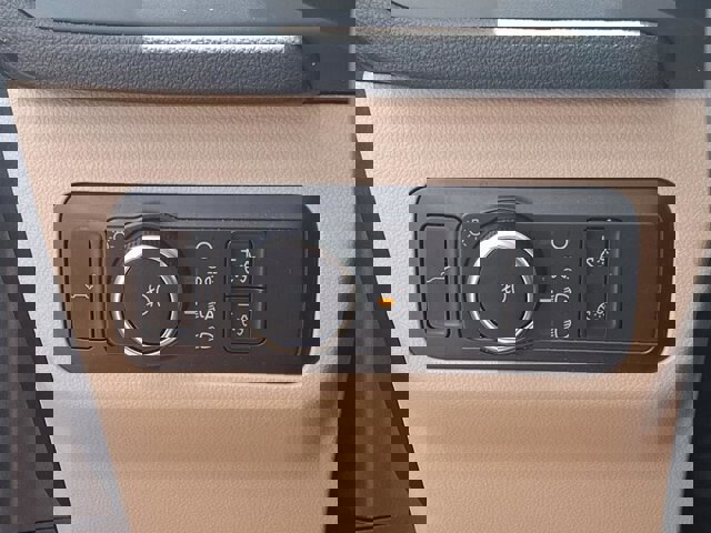 Certified 2022 Ford Escape SEL image 19