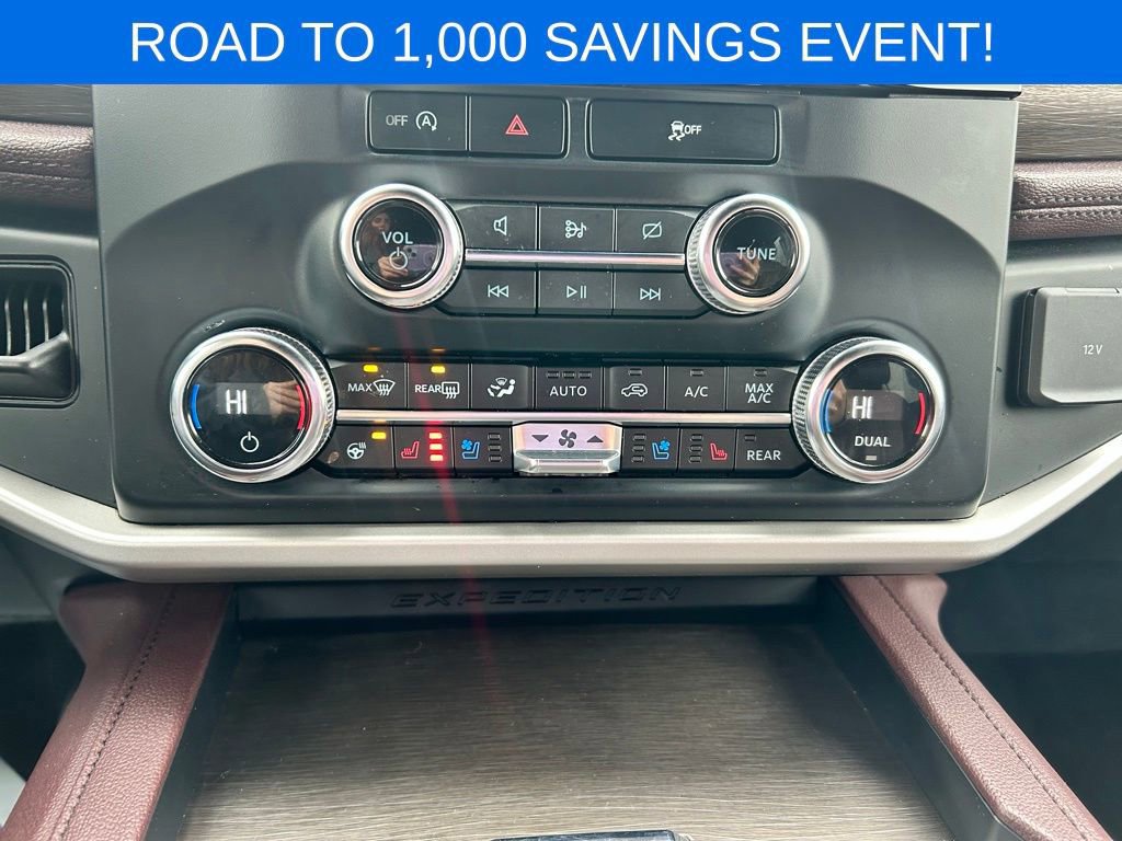 Certified 2024 Ford Expedition Limited image 31