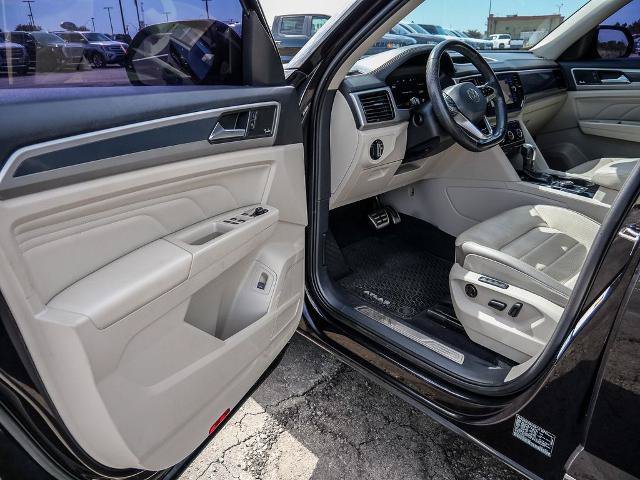 Used 2021 Volkswagen Atlas SEL Premium AWD/4WD image 40
