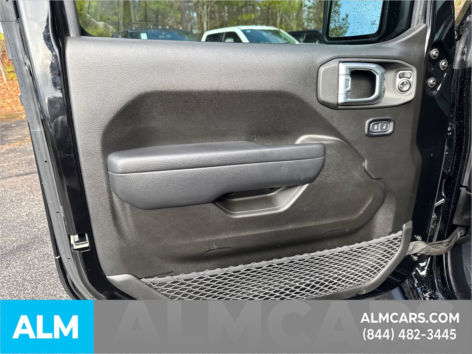 Used 2024 Jeep Wrangler Willys image 11