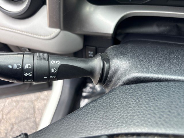 Used 2018 Toyota RAV4 XLE w/ Plus Extra Value Package AWD/4WD image 17