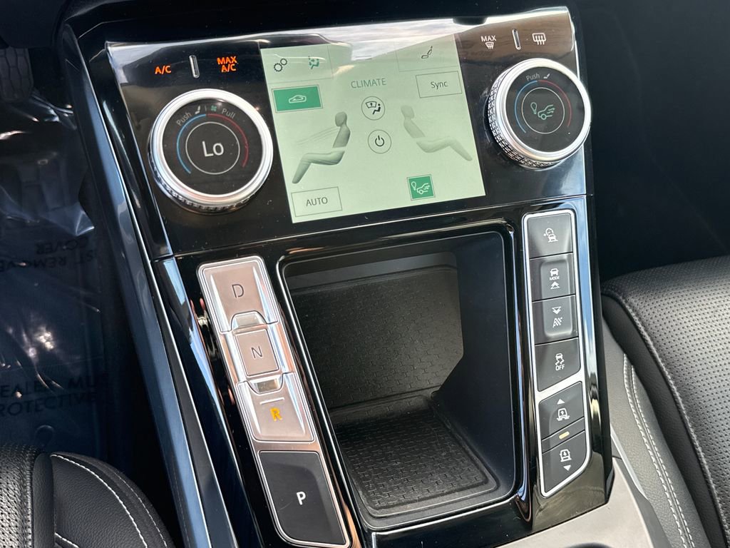 Used 2020 Jaguar I-PACE SE image 21
