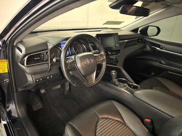 Used 2022 Toyota Camry SE FWD image 6