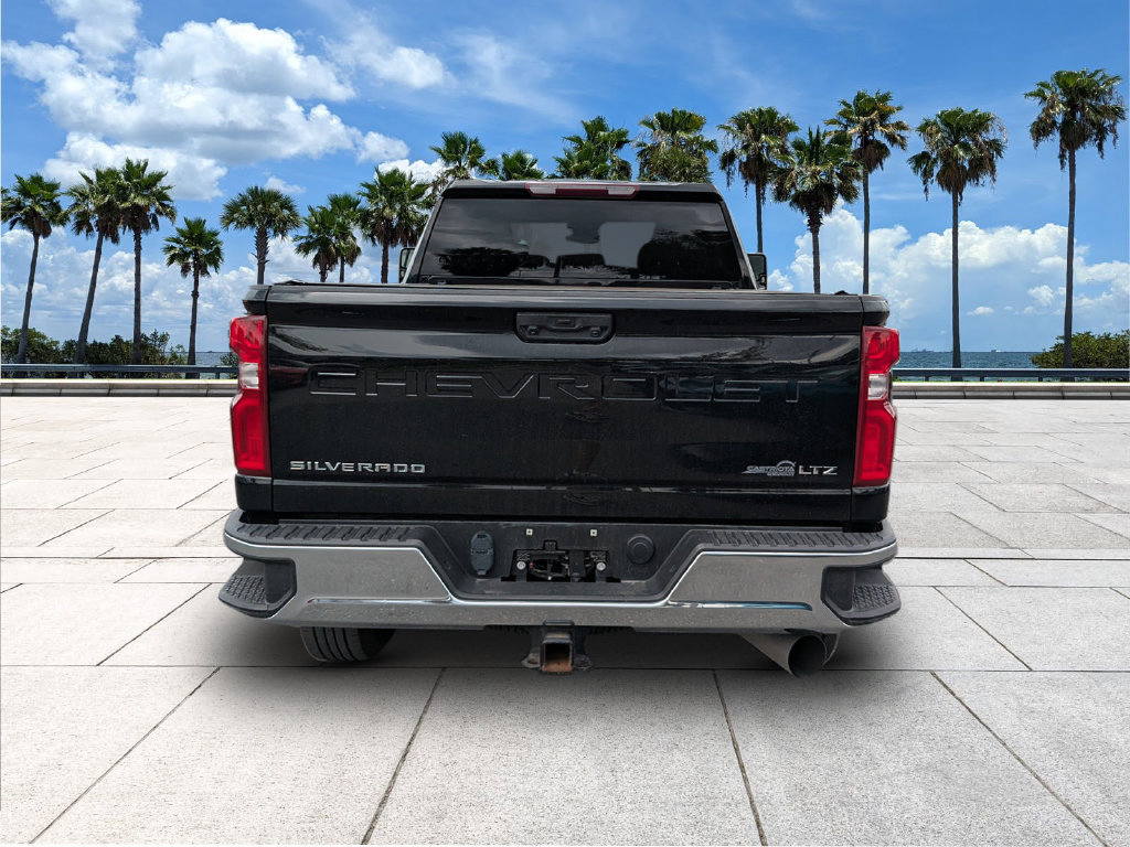 Used 2024 Chevrolet Silverado 2500 LTZ AWD/4WD image 7