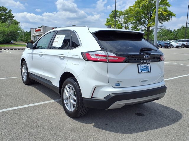 Certified 2024 Ford Edge SEL w/ Convenience Package AWD/4WD image 3