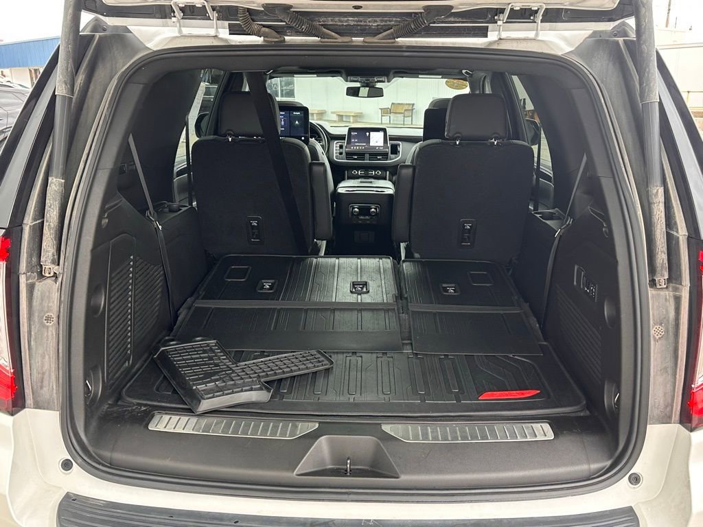 Used 2021 GMC Yukon AT4 w/ AT4 Premium Plus Package image 16