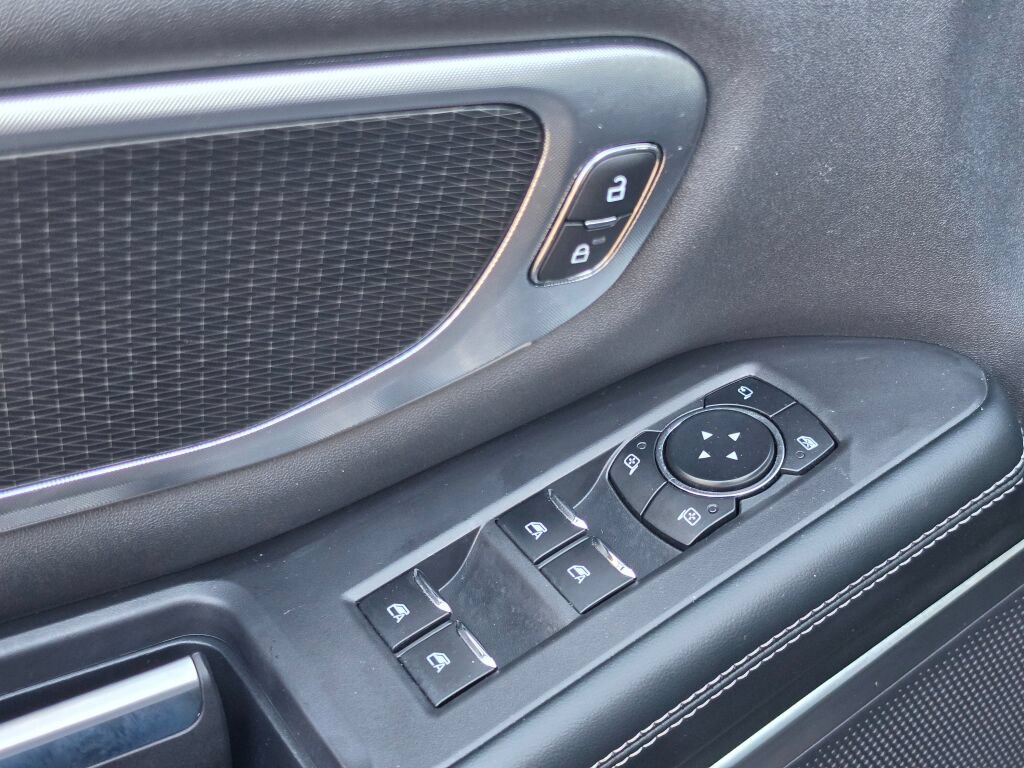 Certified 2025 Ford Expedition Max Platinum w/ Stealth Performance Package AWD/4WD image 17