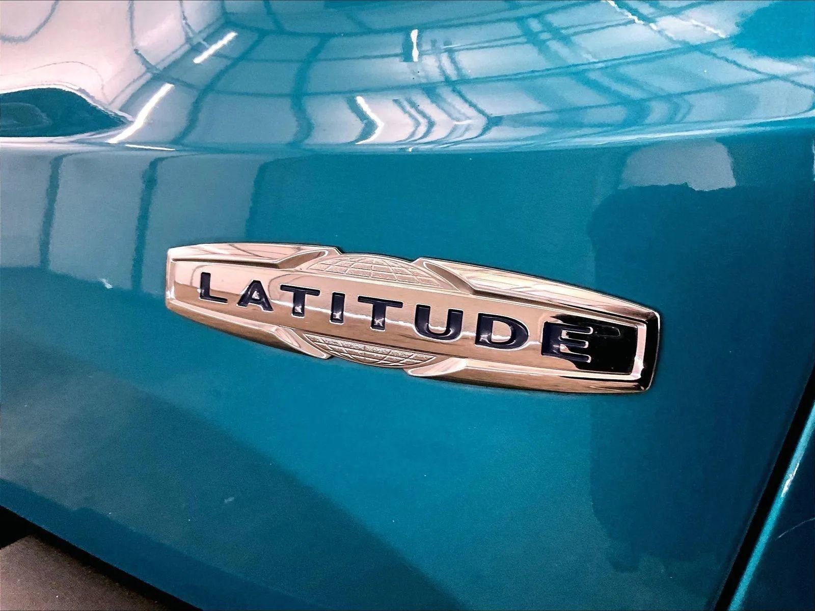 Used 2021 Jeep Renegade Latitude FWD image 13