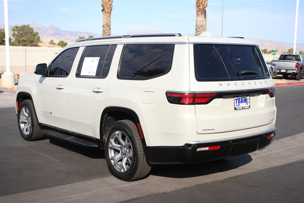 Used 2022 Jeep Wagoneer Series II AWD/4WD image 5
