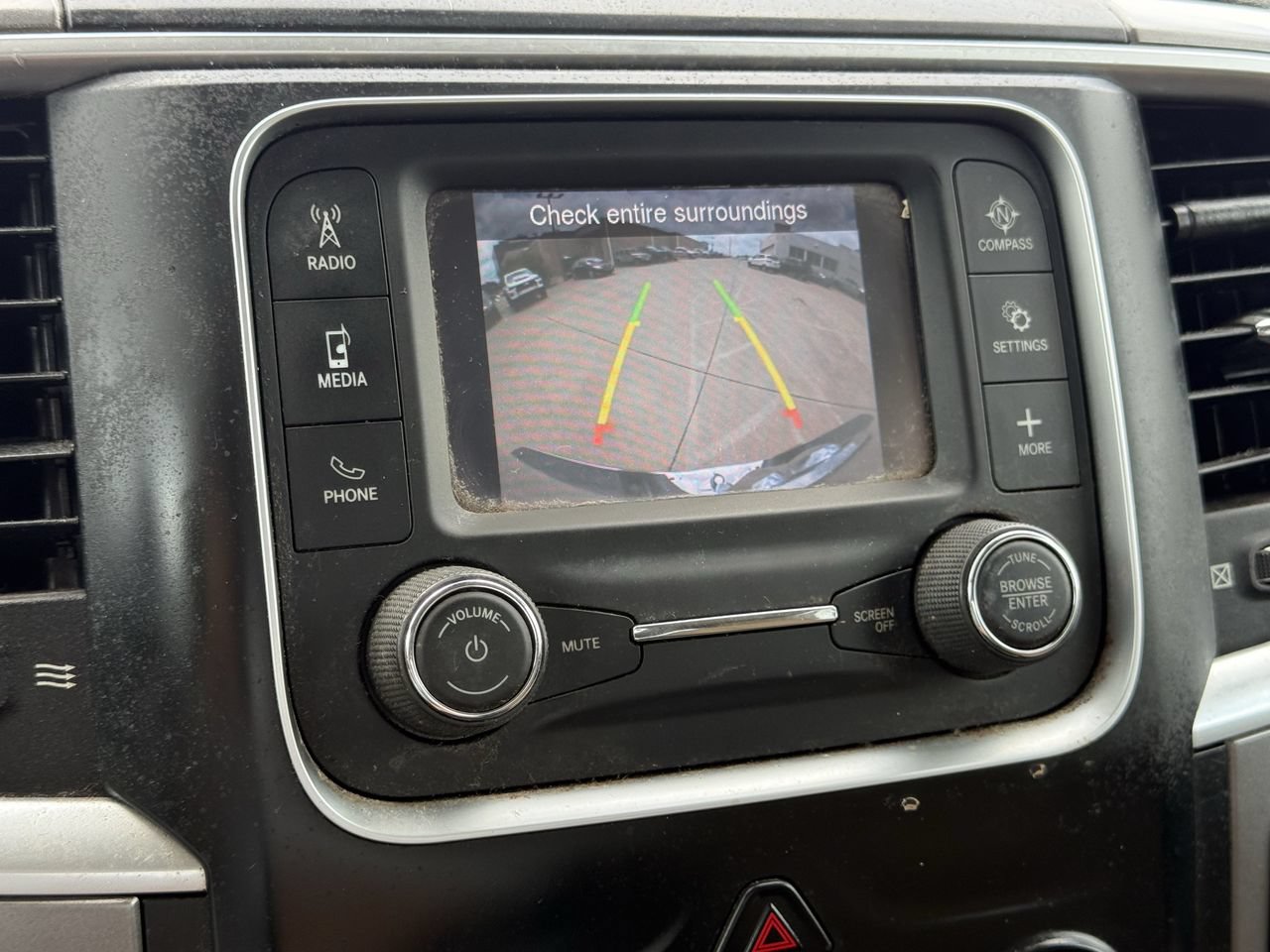 Used 2021 RAM 1500 Classic SLT AWD/4WD image 19