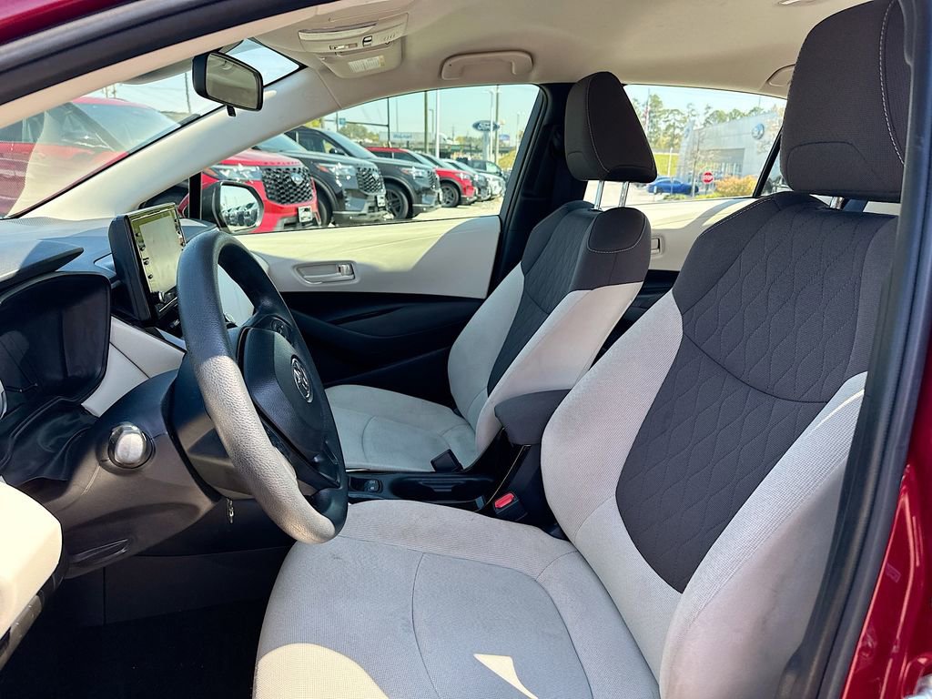 Used 2022 Toyota Corolla LE image 8