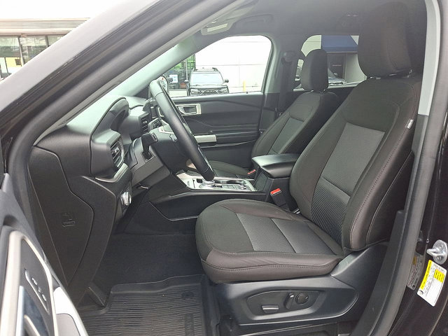 Certified 2022 Ford Explorer XLT image 11