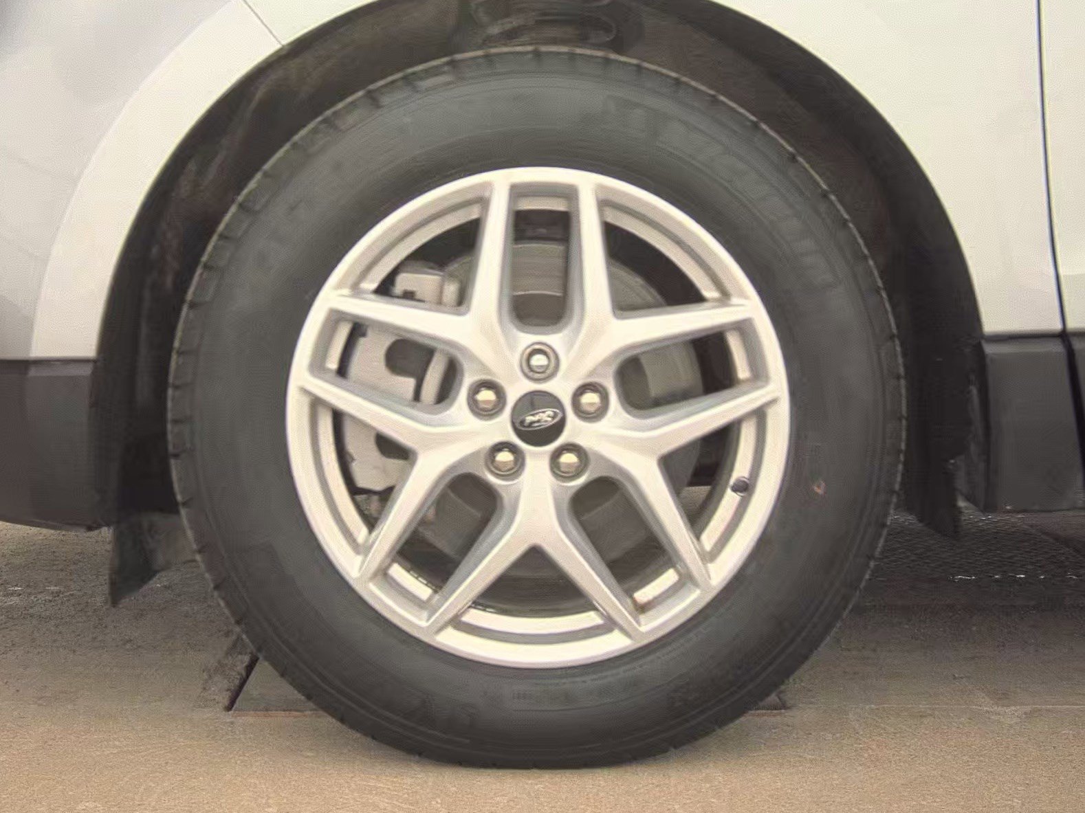 Certified 2023 Ford Edge SEL w/ Convenience Package image 17