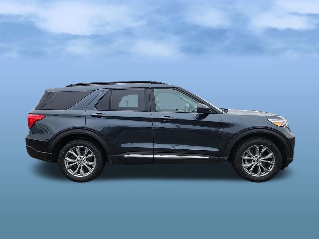 Certified 2023 Ford Explorer XLT w/ Equipment Group 202A image 6