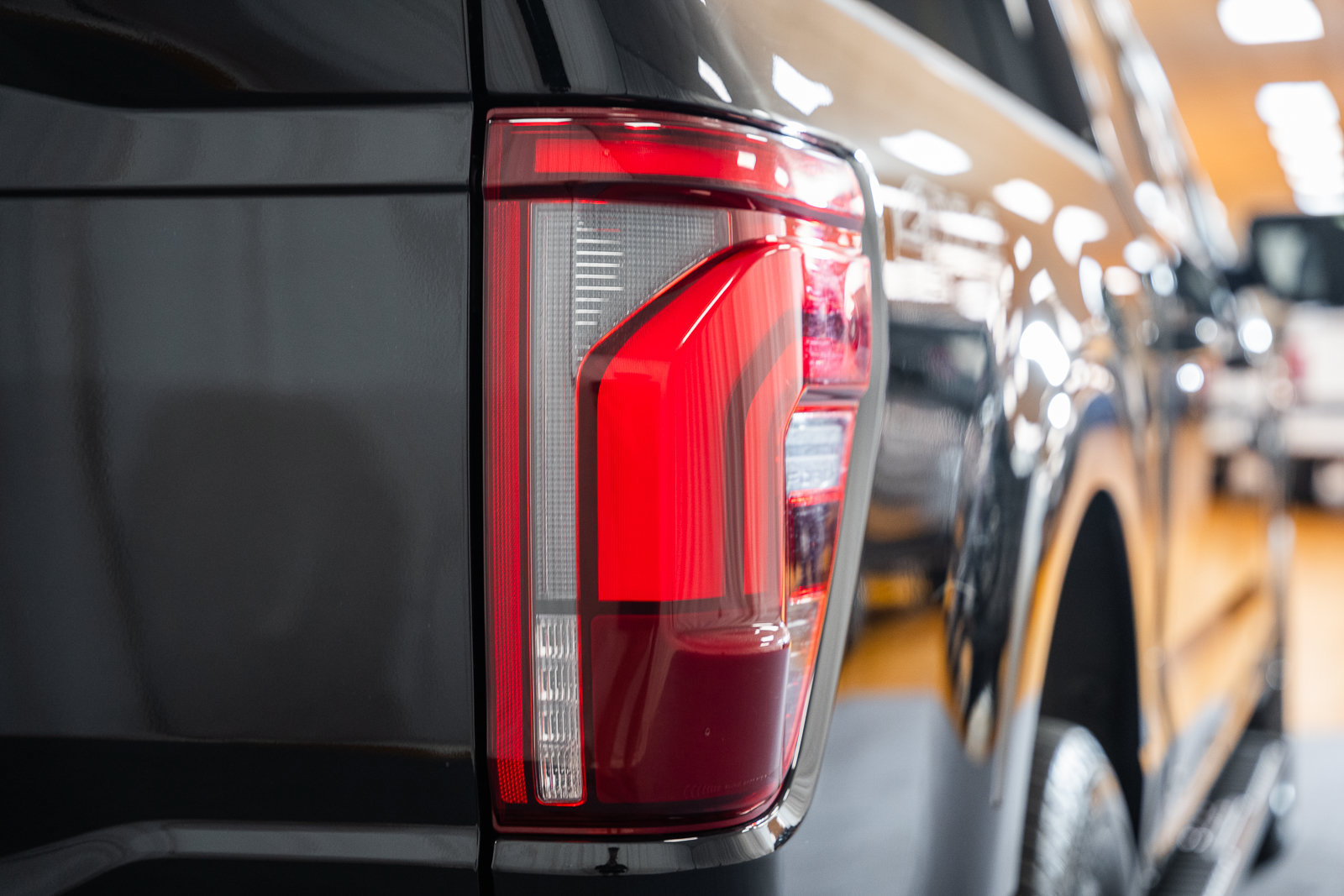 Certified 2024 Ford F150 Lariat AWD/4WD image 5
