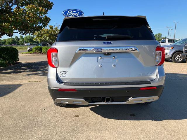 Certified 2024 Ford Explorer XLT w/ Equipment Group 202A AWD/4WD image 5