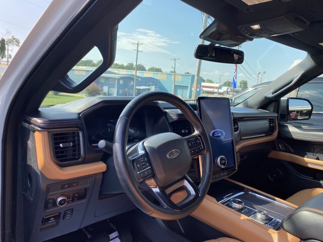 Certified 2022 Ford Expedition Platinum AWD/4WD image 5