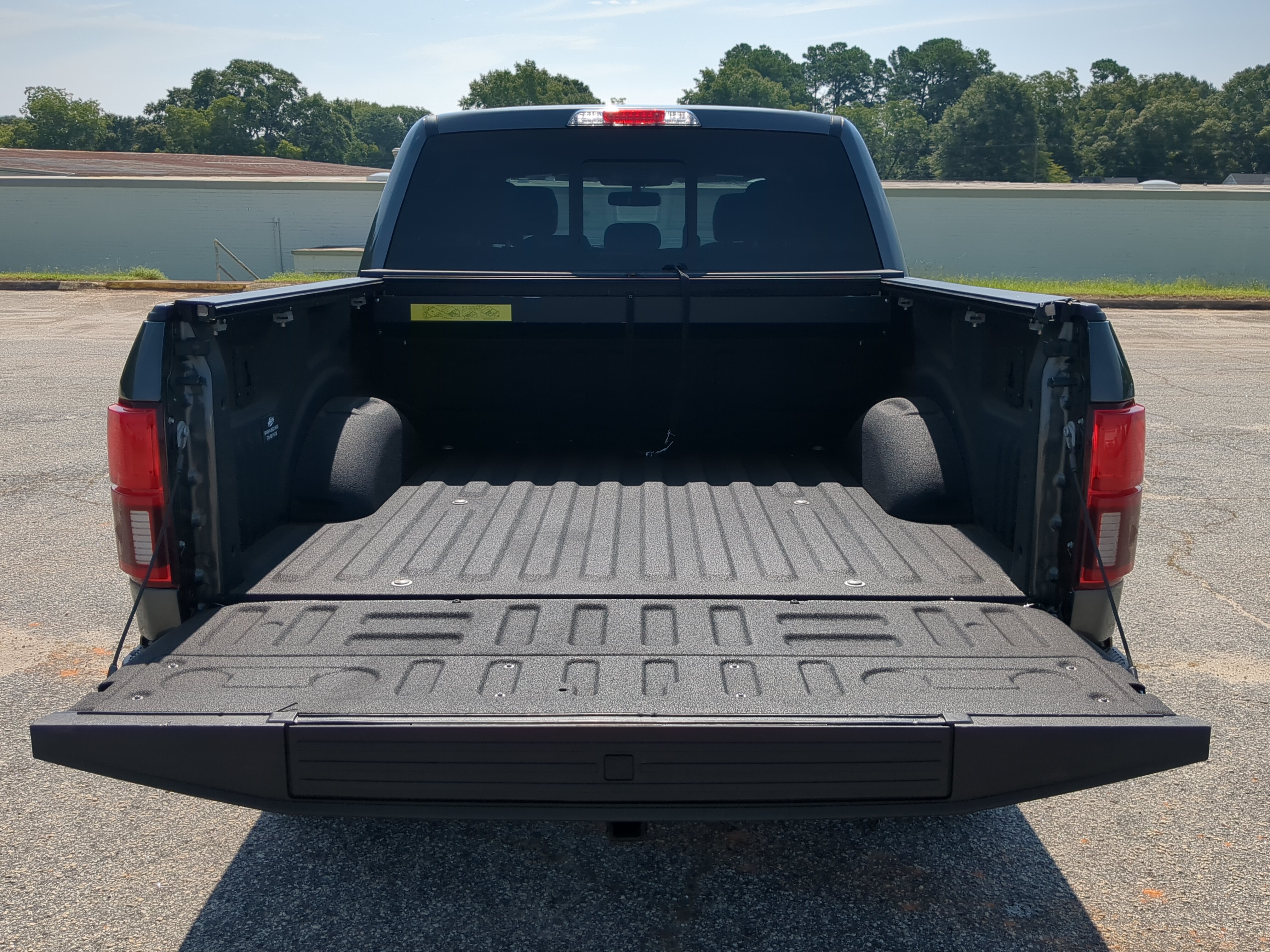 Certified 2020 Ford F150 Platinum w/ Equipment Group 701A Luxury AWD/4WD image 11
