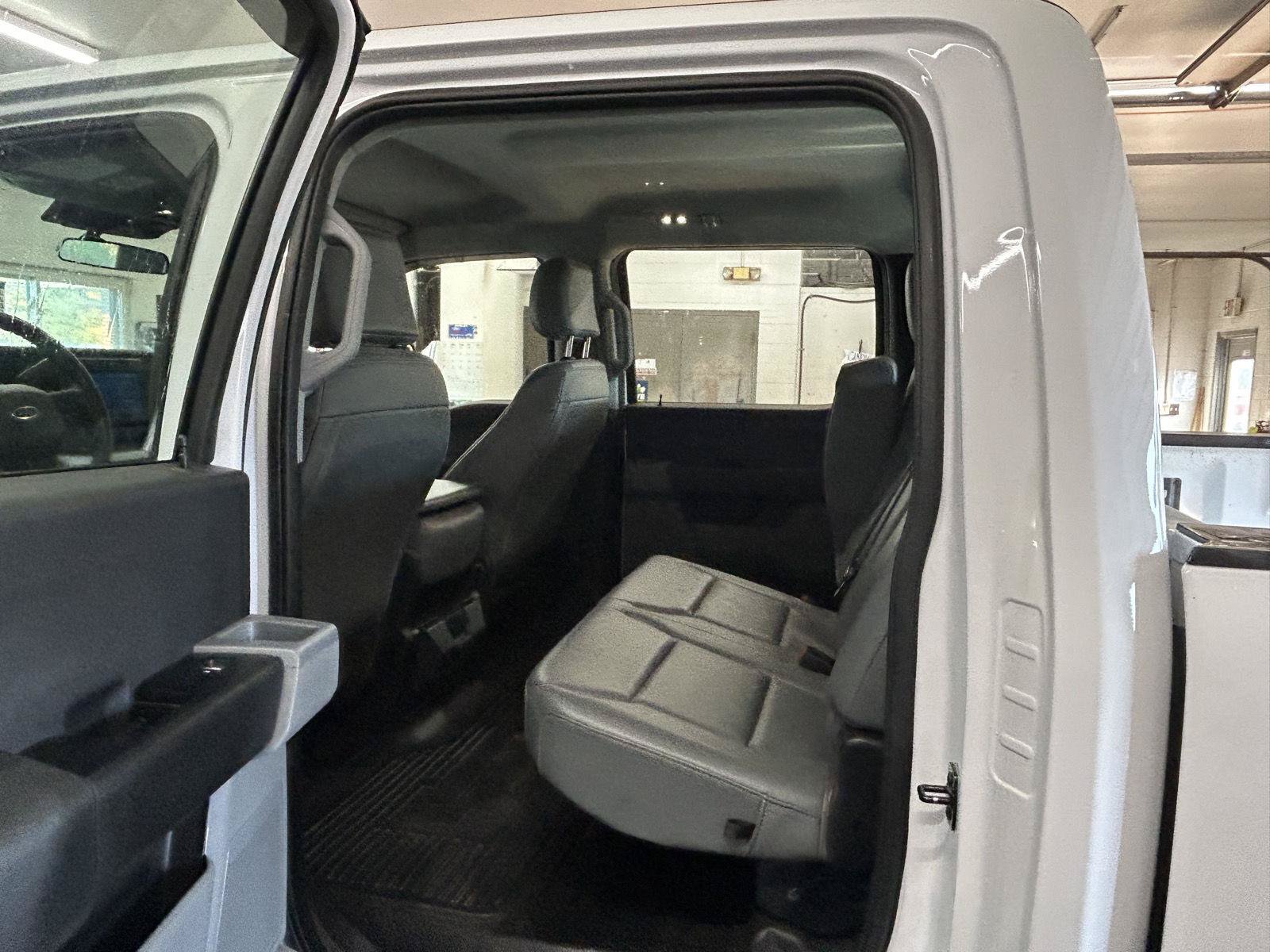 Certified 2024 Ford F250 XL w/ Snow Plow Prep Package AWD/4WD image 20