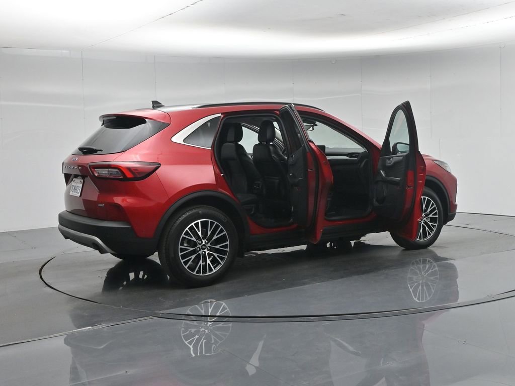 Certified 2023 Ford Escape SE w/ PHEV Premium Package FWD image 6