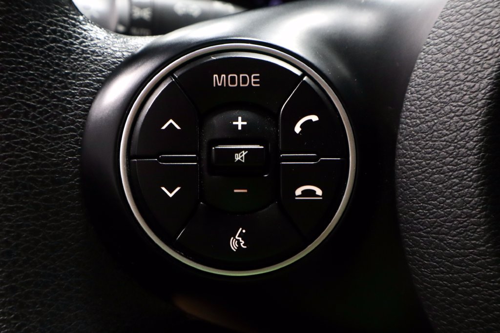 Used 2020 Kia Soul LX FWD image 26