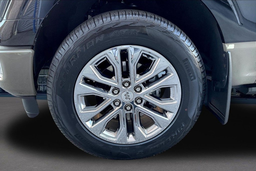 Certified 2025 Ford F150 King Ranch w/ FX4 Off-Road Package AWD/4WD image 35
