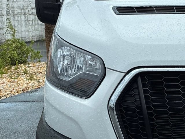 Certified 2025 Ford Transit 250 Low Roof w/ Exterior Upgrade Package RWD image 9