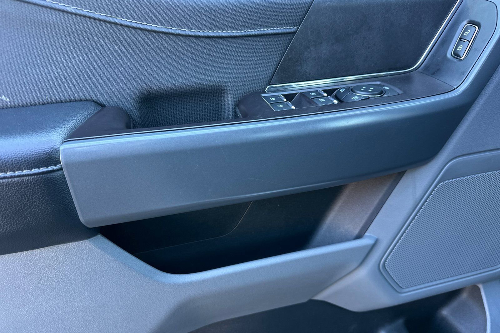 Certified 2024 Ford F150 XLT w/ Mobile Office Package image 10